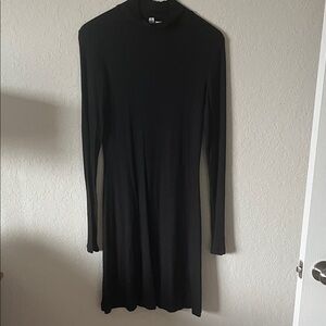 H&M Casual Black Long Sleeve Dress
